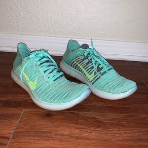 Nike Free RN Flyknit